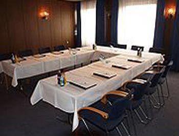Hotel Alte Post Lehrte Εξωτερικό φωτογραφία