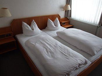 Hotel Alte Post Lehrte Εξωτερικό φωτογραφία