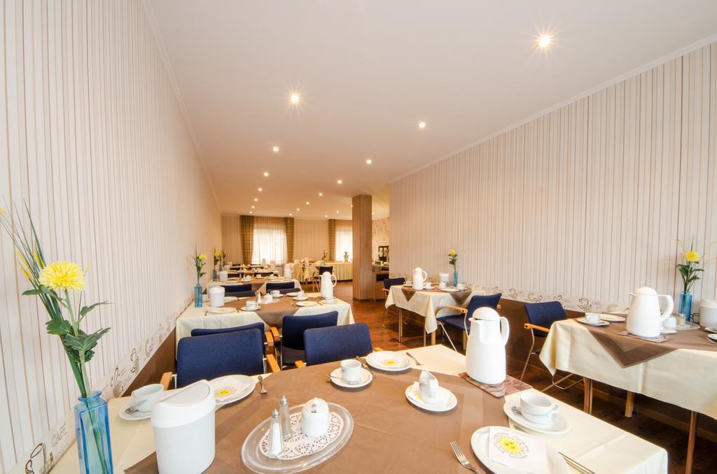 Hotel Alte Post Lehrte Εξωτερικό φωτογραφία