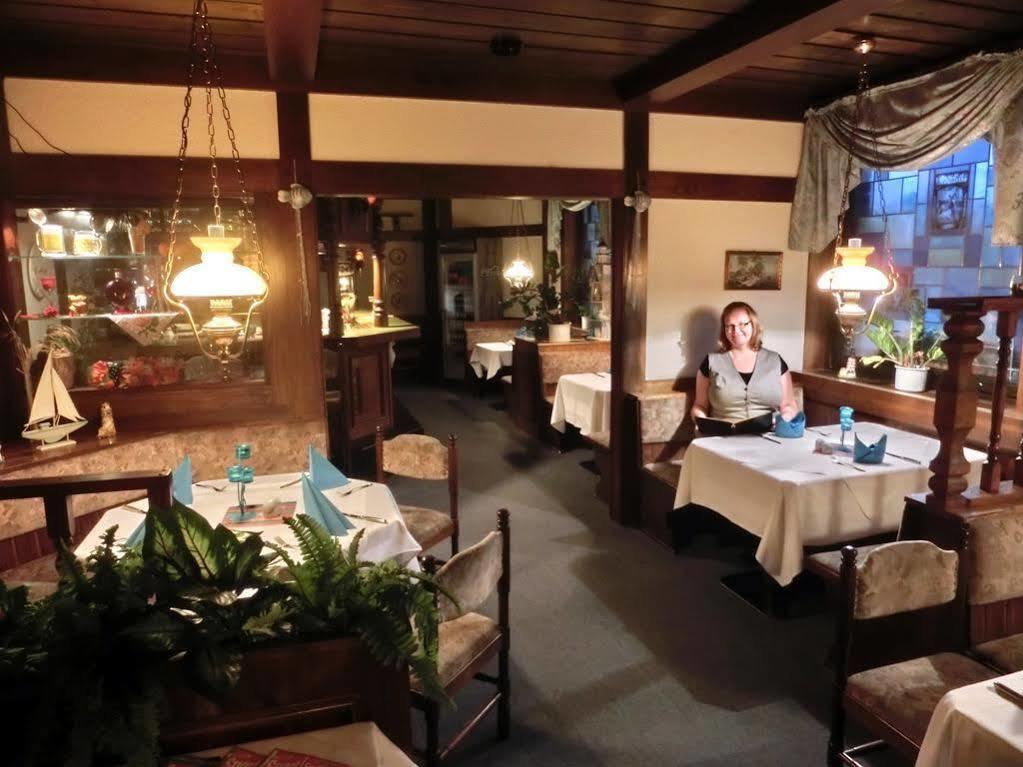 Hotel Alte Post Lehrte Εξωτερικό φωτογραφία