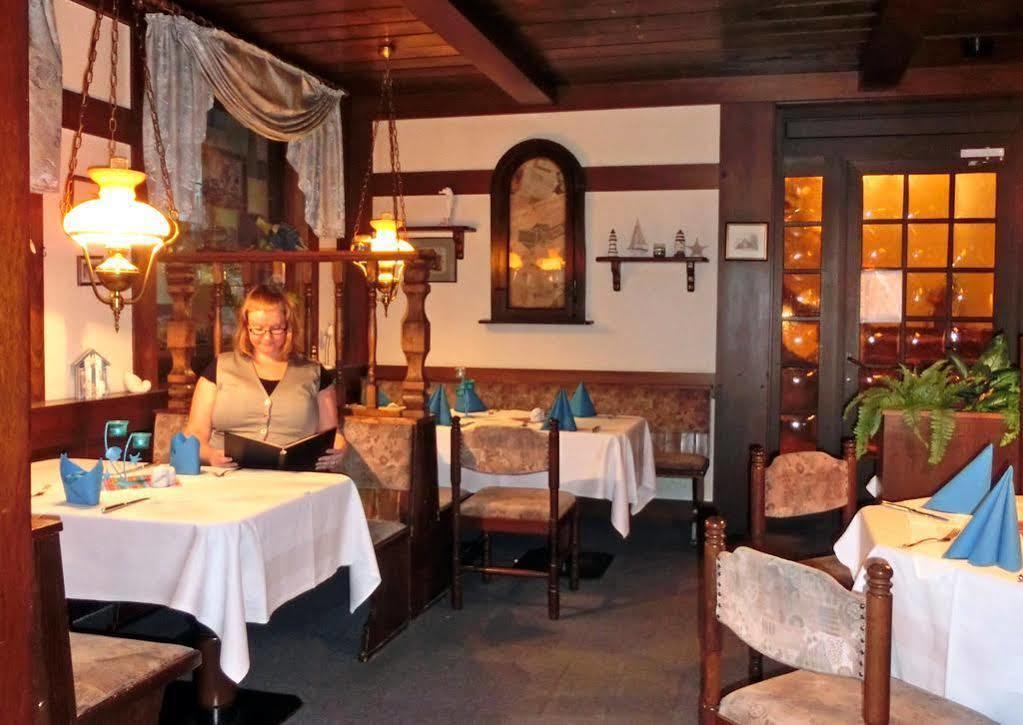 Hotel Alte Post Lehrte Εξωτερικό φωτογραφία